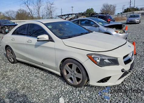 2015 Mercedes-Benz Cla 250 z USA, uszkodzony, nr VIN WDDSJ4EB4FN161962